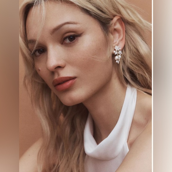 Anthropologie Twigs & Honey Freshwater Pearl and Crystal Cluster Earrings - Picture 2 of 8